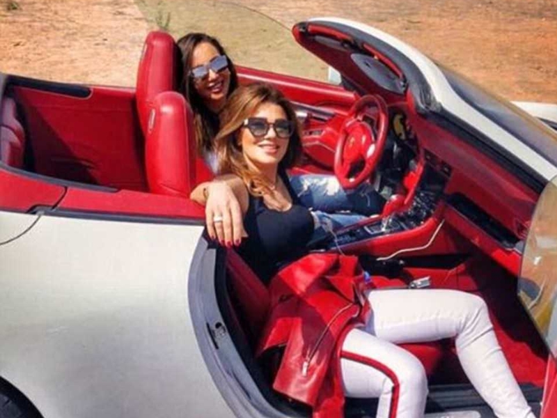 نادي السيارات الخارقة النسائي يجتمع لأول مرة في دبي